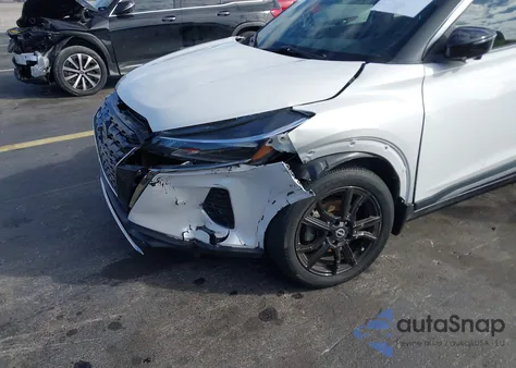 2022 Nissan Kicks Sr Xtronic Cvt из США, поврежденный, VIN 3N1CP5DV4NL517049